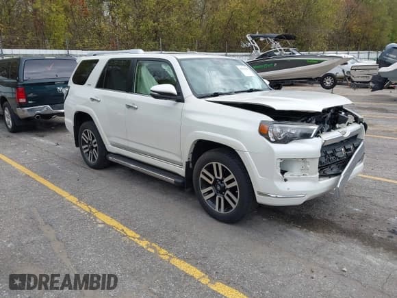 ✅ 2018 Toyota 4Runner TRD Off Road Premium • VIN: JTEBU5JR8J5560940 • Лот: 43521567. Опубликован ранее на IAAI с пробегом 97 176 миль. Бесплатный доступ к архиву аукционных продаж из США и подробный отчёт об истории автомобиля на DreamBid. Изображение 1.
