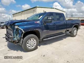 2022 Chevrolet Silverado 3500HD LT с VIN 1GC4YTEY1NF364717, выставлен на аукционе Copart как лот 56453375 с пробегом 22 714 миль миль и Списание • Salvage title. История ставок и продаж доступна на DreamBid. Изображение 1.
