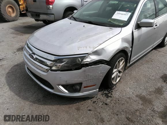 ✅ 2011 Ford Fusion SEL • VIN: 3FAHP0JG6BR236090 • Lot: 39946957. Listed on IAAI with 173,769 mi. Free auction sales archive from the USA and detailed vehicle history report at DreamBid. Image 6.