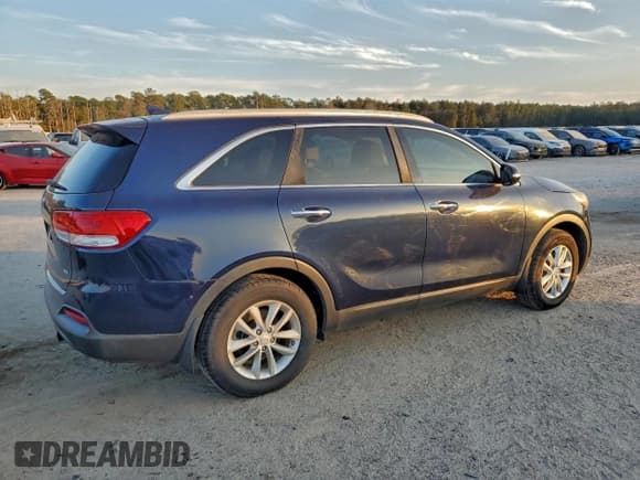 ✅ 2017 Kia Sorento LX • VIN: 5XYPG4A53HG311794 • Lot: 94691145. Listed on Copart with 134,248 mi. Free auction sales archive from the USA and detailed vehicle history report at DreamBid. Image 3.