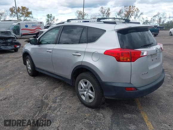✅ 2015 Toyota RAV4 LE • VIN: 2T3BFREV0FW235289 • Lot: 43515444. Listed on IAAI with 120,325 mi. Free auction sales archive from the USA and detailed vehicle history report at DreamBid. Image 3.