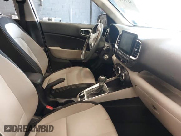 ✅ 2020 Hyundai Venue SEL • VIN: KMHRC8A3XLU037233 • Lot: 41717691. Listed on IAAI with 26,123 mi. Free auction sales archive from the USA and detailed vehicle history report at DreamBid. Image 5.