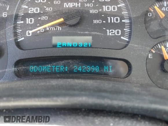 ✅ 2005 Chevrolet Silverado 1500 Work Truck • VIN: 1GCEC14X55Z109373 • Лот: 42303706. Опубликован ранее на IAAI с пробегом 242 390 миль. Бесплатный доступ к архиву аукционных продаж из США и подробный отчёт об истории автомобиля на DreamBid. Изображение 15.