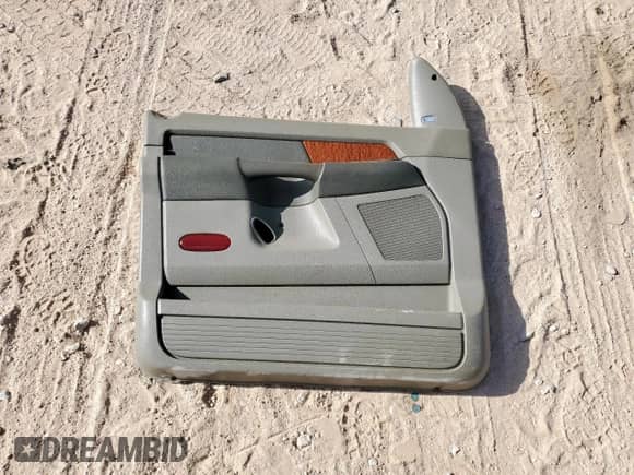 2006 Dodge 1500 Laramie with VIN 1D7HA18296S582601, listed as a Copart auction lot 86329235 with 276,344 mi miles and Clean title. Bid and sale history available at DreamBid. Image 12.