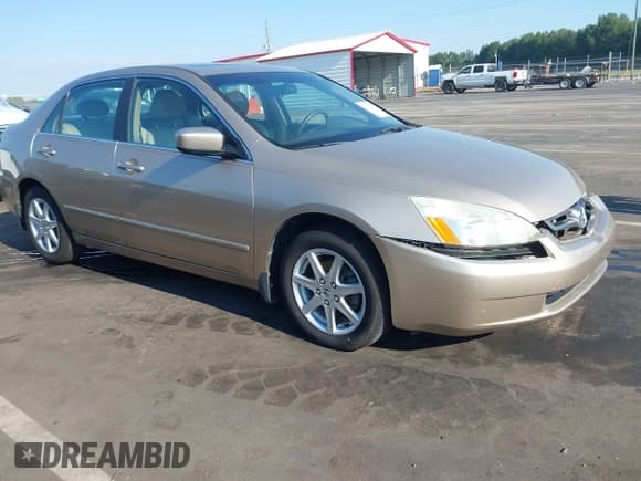 ✅ 2004 Honda Accord EX • VIN: 1HGCM66574A009190 • Lot: 43152033. Listed on IAAI with 197,615 mi. Free auction sales archive from the USA and detailed vehicle history report at DreamBid. Image 1.