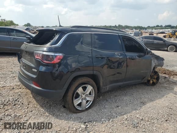 ✅ 2022 Jeep Compass Latitude • VIN: 3C4NJCBB9NT103480 • Lot: 81070025. Listed on Copart with Not provided. Free auction sales archive from the USA and detailed vehicle history report at DreamBid. Image 3.