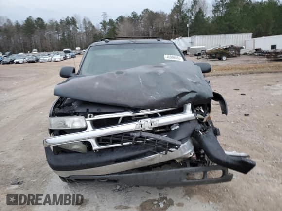 ✅ 2004 Chevrolet Suburban LS • VIN: 1GNFK16Z64J143512 • Лот: 46996085. Опубликован ранее на Copart с пробегом 324 596 миль. Бесплатный доступ к архиву аукционных продаж из США и подробный отчёт об истории автомобиля на DreamBid. Изображение 5.