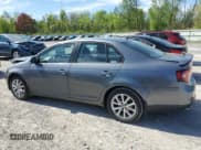 ✅ 2010 Volkswagen Jetta SE • VIN: 3VWRZ7AJXAM141876 • Lot: 57413545. Wystawiony na Copart z przebiegiem 113 797 mil. Bezpłatny archiwum sprzedaży aukcyjnych z USA i szczegółowy raport historii pojazdu na DreamBid. Zdjęcie 2.