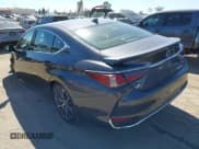 ✅ 2025 Lexus ES 300h • VIN: 58ADA1C12SU061763 • Лот: 43474067. Опубликован ранее на IAAI с пробегом 5 830 миль. Бесплатный доступ к архиву аукционных продаж из США и подробный отчёт об истории автомобиля на DreamBid. Изображение 3.