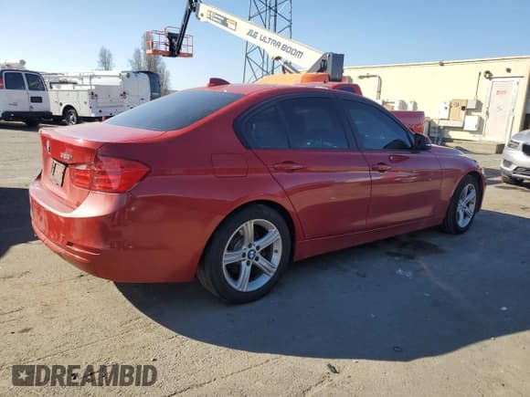 ✅ 2015 BMW 3 Series 328i • VIN: WBA3C1G51FNR50131 • Lot: 88363145. Listed on Copart with 86,214 mi. Free auction sales archive from the USA and detailed vehicle history report at DreamBid. Image 3.