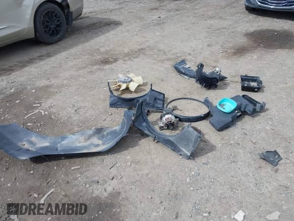 2007 Chevrolet Colorado 1LT с VIN 1GCCS149X78147718, выставлен на аукционе IAAI как лот 42266994 с пробегом Не указан миль и . История ставок и продаж доступна на DreamBid. Изображение 11.