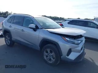 ✅ 2022 Toyota RAV4 XLE • VIN: 2T3W1RFV1NC186991 • Лот: 43655316. Опубликован ранее на IAAI с пробегом 20 783 миль. Бесплатный доступ к архиву аукционных продаж из США и подробный отчёт об истории автомобиля на DreamBid. Изображение 1.