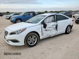 2015 Hyundai Sonata SE с VIN 5NPE24AF1FH086246, выставлен на аукционе Copart как лот 81834055 с пробегом Не указан миль и Списание • Salvage title. История ставок и продаж доступна на DreamBid. Изображение 1.