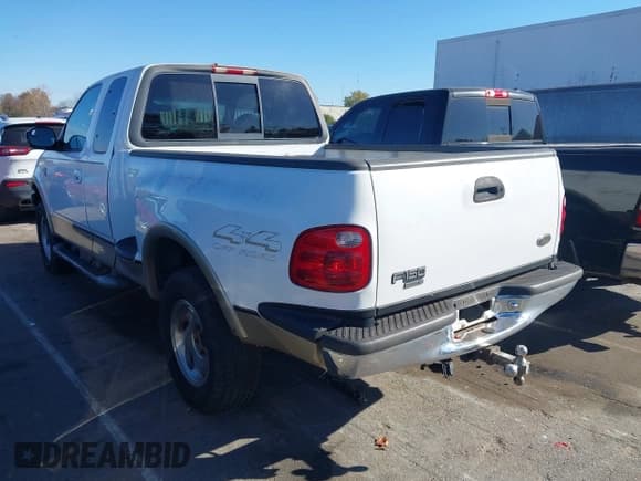 ✅ 2000 Ford F-150 XL • VIN: 2FTRX08L9YCA25081 • Lot: 43672629. Listed on IAAI with Not provided. Free auction sales archive from the USA and detailed vehicle history report at DreamBid. Image 3.