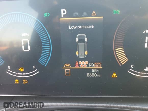 2024 Hyundai Santa Fe SE с VIN 5NMP14GL9RH066398, выставлен на аукционе Copart как лот 48225055 с пробегом 8 680 миль миль и Списание • Salvage title. История ставок и продаж доступна на DreamBid. Изображение 9.