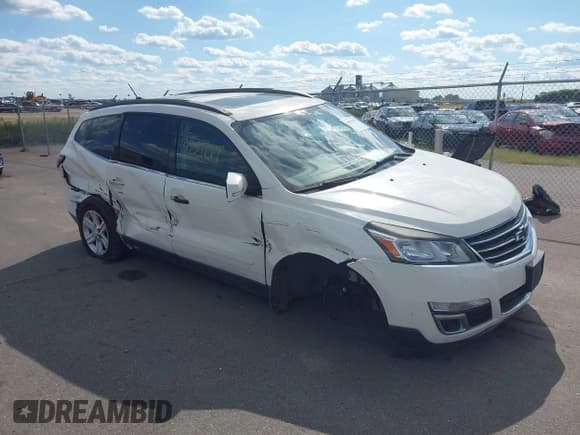 ✅ 2013 Chevrolet Traverse LT • VIN: 1GNKVJKD9DJ189724 • Lot: 43037197. Wystawiony na IAAI z przebiegiem 156 728 mil. Bezpłatny archiwum sprzedaży aukcyjnych z USA i szczegółowy raport historii pojazdu na DreamBid. Zdjęcie 1.