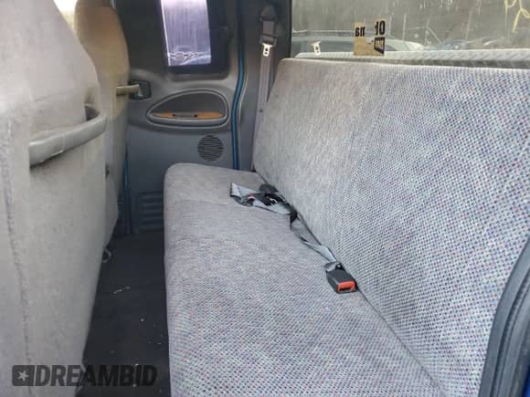 2001 Dodge 1500 с VIN 3B7HC13Y01G184306, выставлен на аукционе Copart как лот 83877844 с пробегом 262 275 миль миль и Списание • Salvage title. История ставок и продаж доступна на DreamBid. Изображение 10.