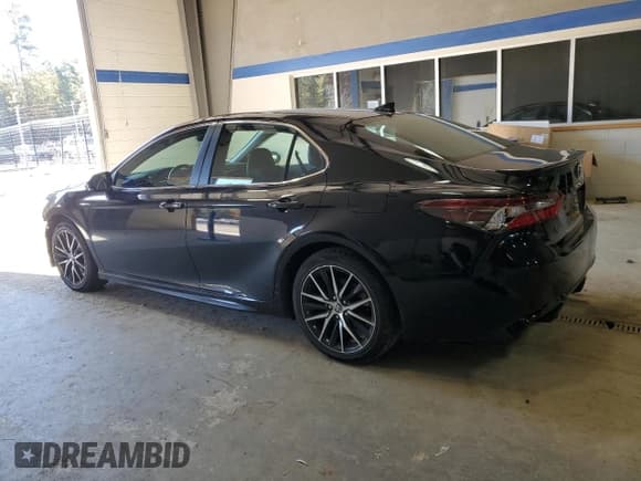 ✅ 2023 Toyota Camry SE • VIN: 4T1G11AK1PU149369 • Лот: 89741285. Опубликован ранее на Copart с пробегом 55 612 миль. Бесплатный доступ к архиву аукционных продаж из США и подробный отчёт об истории автомобиля на DreamBid. Изображение 2.