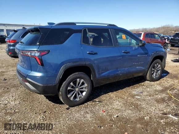 2025 Chevrolet Equinox FWD LT with VIN 3GNAXHEG2SL162052, listed as a Copart auction lot 47305735 with 1,038 mi miles and Salvage title. Bid and sale history available at DreamBid. Image 3.