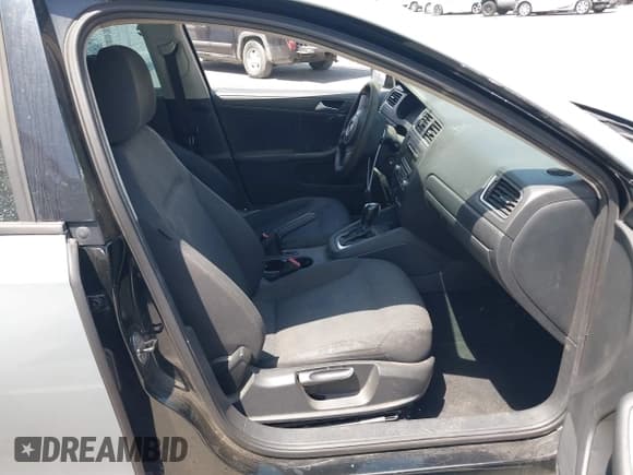 ✅ 2012 Volkswagen Jetta S • VIN: 3VW2K7AJ1CM403258 • Лот: 42287941. Опубликован ранее на IAAI с пробегом 143 087 миль. Бесплатный доступ к архиву аукционных продаж из США и подробный отчёт об истории автомобиля на DreamBid. Изображение 5.