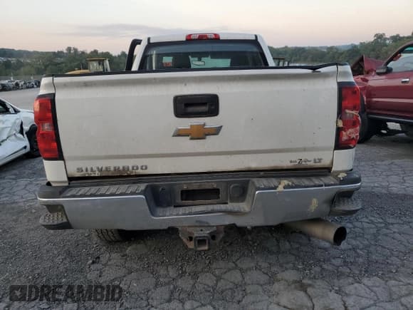 ✅ 2015 Chevrolet Silverado 2500HD LT • VIN: 1GC1KVE89FF579926 • Лот: 80276335. Опубликован ранее на Copart с пробегом 235 462 миль. Бесплатный доступ к архиву аукционных продаж из США и подробный отчёт об истории автомобиля на DreamBid. Изображение 6.