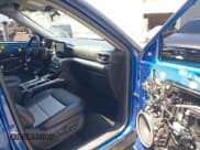 ✅ 2022 Ford Explorer XLT • VIN: 1FMSK7DH4NGC40979 • Lot: 42405024. Wystawiony na IAAI z przebiegiem 41 740 mil. Bezpłatny archiwum sprzedaży aukcyjnych z USA i szczegółowy raport historii pojazdu na DreamBid. Zdjęcie 5.