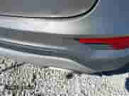 2018 Hyundai Santa Fe 2.4L z VIN 5XYZT3LB7JG556833, wystawiony jako IAAI lot #43456339 z przebiegiem 153 359 mil mil oraz . Historia ofert i sprzedaży dostępna na DreamBid. Obrazek 6.