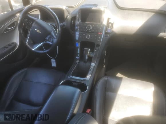 ✅ 2013 Chevrolet Volt • VIN: 1G1RH6E49DU109885 • Lot: 67139374. Wystawiony na Copart z przebiegiem 105 145 mil. Bezpłatny archiwum sprzedaży aukcyjnych z USA i szczegółowy raport historii pojazdu na DreamBid. Zdjęcie 8.