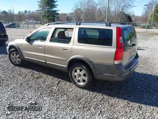 ✅ 2002 Volvo V70 • VIN: YV1SZ58D321071543 • Лот: 43803677. Опубликован ранее на IAAI с пробегом 240 934 миль. Бесплатный доступ к архиву аукционных продаж из США и подробный отчёт об истории автомобиля на DreamBid. Изображение 3.