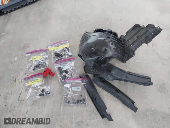 ✅ 2022 Subaru Outback Premium • VIN: 4S4BTACC3N3138094 • Lot: 43568086. Listed on IAAI with 38,175 mi. Free auction sales archive from the USA and detailed vehicle history report at DreamBid. Image 12.