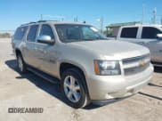 ✅ 2012 Chevrolet Suburban LT • VIN: 1GNSKJE77CR302438 • Lot: 43601904. Listed on IAAI with 162,986 mi. Free auction sales archive from the USA and detailed vehicle history report at DreamBid. Image 1.