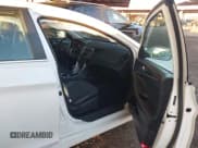 ✅ 2014 Hyundai Sonata SE • VIN: 5NPEC4AC2EH886118 • Lot: 43704364. Wystawiony na IAAI z przebiegiem 122 595 mil. Bezpłatny archiwum sprzedaży aukcyjnych z USA i szczegółowy raport historii pojazdu na DreamBid. Zdjęcie 5.