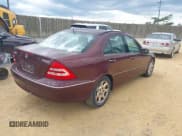 ✅ 2006 Mercedes-Benz C 280 Luxury • VIN: WDBRF92H66F768910 • Lot: 42352590. Wystawiony na IAAI z przebiegiem Nie podano. Bezpłatny archiwum sprzedaży aukcyjnych z USA i szczegółowy raport historii pojazdu na DreamBid. Zdjęcie 4.