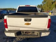 ✅ 2013 Chevrolet Silverado 1500 LTZ • VIN: 3GCPKTE74DG289806 • Lot: 43625937. Wystawiony na IAAI z przebiegiem 171 068 mil. Bezpłatny archiwum sprzedaży aukcyjnych z USA i szczegółowy raport historii pojazdu na DreamBid. Zdjęcie 17.