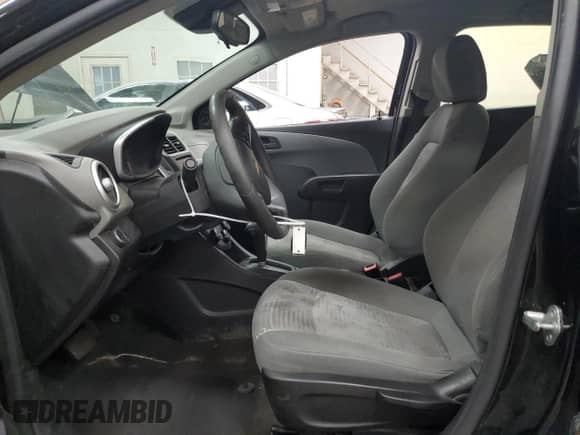 2020 Chevrolet Sonic LT с VIN 1G1JG6SB5L4129181, выставлен на аукционе Copart как лот 86550505 с пробегом 41 477 миль миль и Списание • Salvage title. История ставок и продаж доступна на DreamBid. Изображение 7.