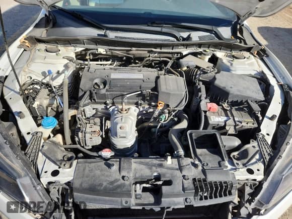 ✅ 2015 Honda Accord LX • VIN: 1HGCR2F37FA071992 • Lot: 92060395. Wystawiony na Copart z przebiegiem 95 440 mil. Bezpłatny archiwum sprzedaży aukcyjnych z USA i szczegółowy raport historii pojazdu na DreamBid. Zdjęcie 11.