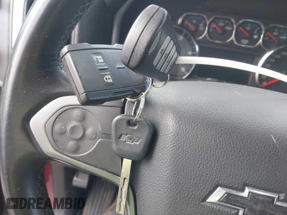 ✅ 2015 Chevrolet Silverado 2500HD LT • VIN: 1GC1KVE84FF581695 • Лот: 43382610. Опубликован ранее на IAAI с пробегом 178 187 миль. Бесплатный доступ к архиву аукционных продаж из США и подробный отчёт об истории автомобиля на DreamBid. Изображение 11.