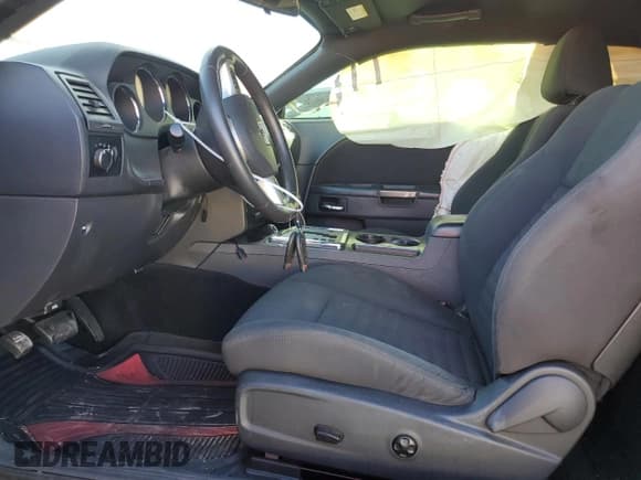 ✅ 2013 Dodge Challenger SXT • VIN: 2C3CDYAG0DH607663 • Lot: 75195794. Wystawiony na Copart z przebiegiem 127 587 mil. Bezpłatny archiwum sprzedaży aukcyjnych z USA i szczegółowy raport historii pojazdu na DreamBid. Zdjęcie 7.