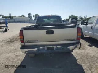 ✅ 2000 Chevrolet Silverado 2500 LS • VIN: 1GCGC29U3YE181570 • Lot: 62145615. Wystawiony na Copart z przebiegiem 300 250 mil. Bezpłatny archiwum sprzedaży aukcyjnych z USA i szczegółowy raport historii pojazdu na DreamBid. Zdjęcie 6.