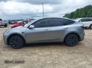 ✅ 2025 Tesla Model Y Long Range • VIN: 7SAYGDED0SA345552 • Лот: 43063341. Опубликован ранее на IAAI с пробегом 21 396 миль. Бесплатный доступ к архиву аукционных продаж из США и подробный отчёт об истории автомобиля на DreamBid. Изображение 14.