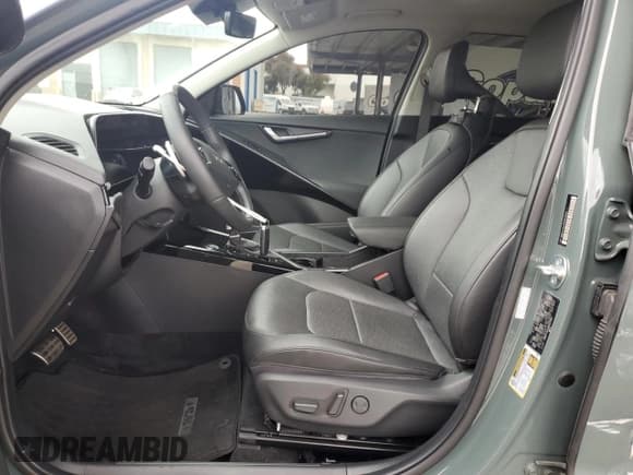 ✅ 2024 Kia Niro SX • VIN: KNDCT3LE3R5125166 • Lot: 65085895. Listed on Copart with 41,345 mi. Free auction sales archive from the USA and detailed vehicle history report at DreamBid. Image 7.