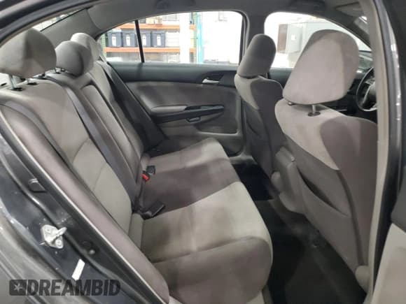 ✅ 2009 Honda Accord LX • VIN: 1HGCP26319A019705 • Лот: 92291665. Опубликован ранее на Copart с пробегом 175 661 миль. Бесплатный доступ к архиву аукционных продаж из США и подробный отчёт об истории автомобиля на DreamBid. Изображение 10.