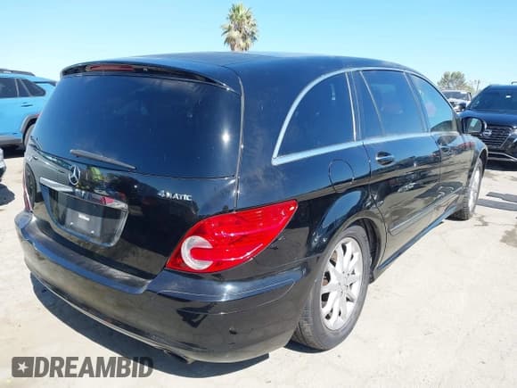 ✅ 2006 Mercedes-Benz R 5.0L • VIN: 4JGCB75E36A034579 • Lot: 43145363. Listed on IAAI with 149,428 mi. Free auction sales archive from the USA and detailed vehicle history report at DreamBid. Image 4.