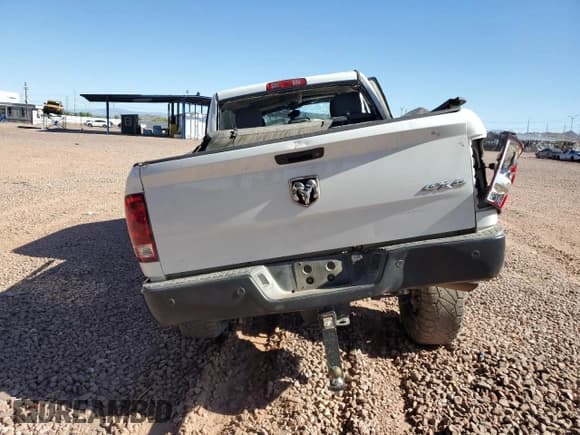 ✅ 2015 Ram 2500 Tradesman • VIN: 3C6TR5CT5FG626077 • Lot: 56059055. Wystawiony na Copart z przebiegiem 161 452 mil. Bezpłatny archiwum sprzedaży aukcyjnych z USA i szczegółowy raport historii pojazdu na DreamBid. Zdjęcie 6.