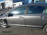 ✅ 2008 Honda Civic EX • VIN: 1HGFA16848L024016 • Lot: 43513259. Wystawiony na IAAI z przebiegiem 281 019 mil. Bezpłatny archiwum sprzedaży aukcyjnych z USA i szczegółowy raport historii pojazdu na DreamBid. Zdjęcie 14.