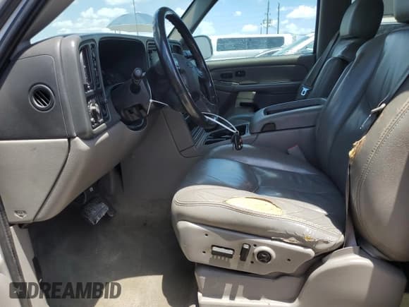 ✅ 2005 Chevrolet Suburban Z71 • VIN: 3GNFK16ZX5G229280 • Лот: 56664435. Опубликован ранее на Copart с пробегом 263 629 миль. Бесплатный доступ к архиву аукционных продаж из США и подробный отчёт об истории автомобиля на DreamBid. Изображение 7.