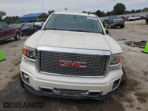 ✅ 2014 GMC Sierra 1500 Denali • VIN: 3GTU2WEC7EG405177 • Lot: 84484905. Wystawiony na Copart z przebiegiem 152 824 mil. Bezpłatny archiwum sprzedaży aukcyjnych z USA i szczegółowy raport historii pojazdu na DreamBid. Zdjęcie 5.