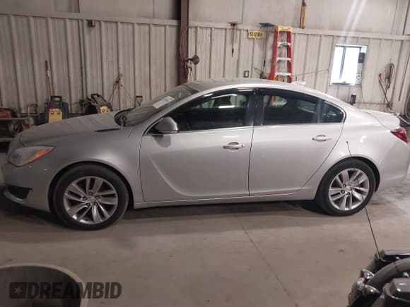 ✅ 2016 Buick Regal • VIN: 2G4GK5EX8G9104940 • Lot: 42974562. Listed on IAAI with 106,130 mi. Free auction sales archive from the USA and detailed vehicle history report at DreamBid. Image 14.