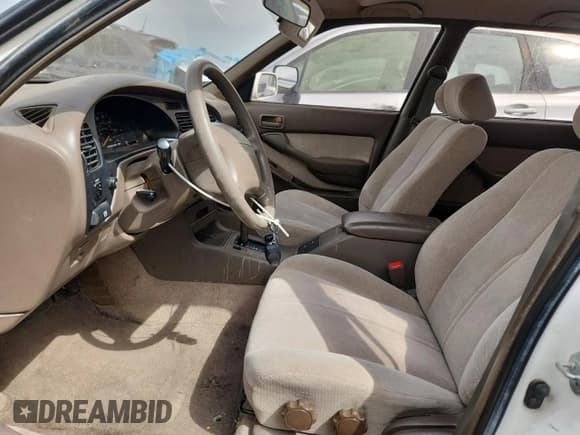 ✅ 1995 Toyota Camry LE • VIN: 4T1GK12W6SU112566 • Lot: 71100935. Wystawiony na Copart z przebiegiem 117 722 mil. Bezpłatny archiwum sprzedaży aukcyjnych z USA i szczegółowy raport historii pojazdu na DreamBid. Zdjęcie 7.