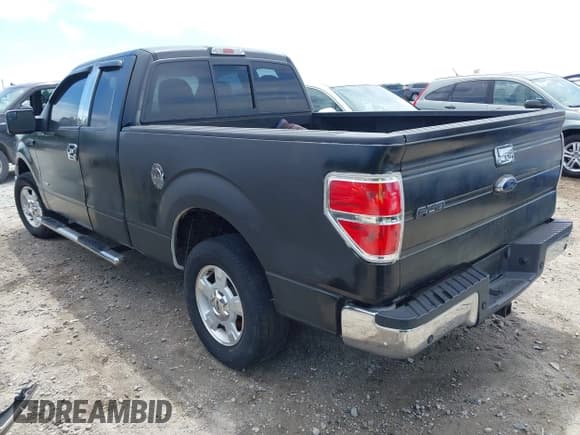 ✅ 2014 Ford F-150 XL • VIN: 1FTFX1CT5EKD34067 • Лот: 42290888. Опубликован ранее на IAAI с пробегом 214 507 миль. Бесплатный доступ к архиву аукционных продаж из США и подробный отчёт об истории автомобиля на DreamBid. Изображение 3.